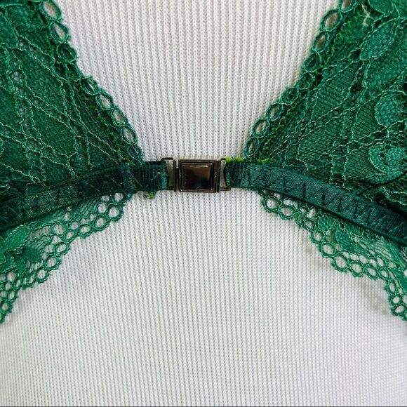 10/$25🦋 Gilligan & O'Malley Green Lace Y-Back Front Close Bralette - Size XS - Picture 5 of 16